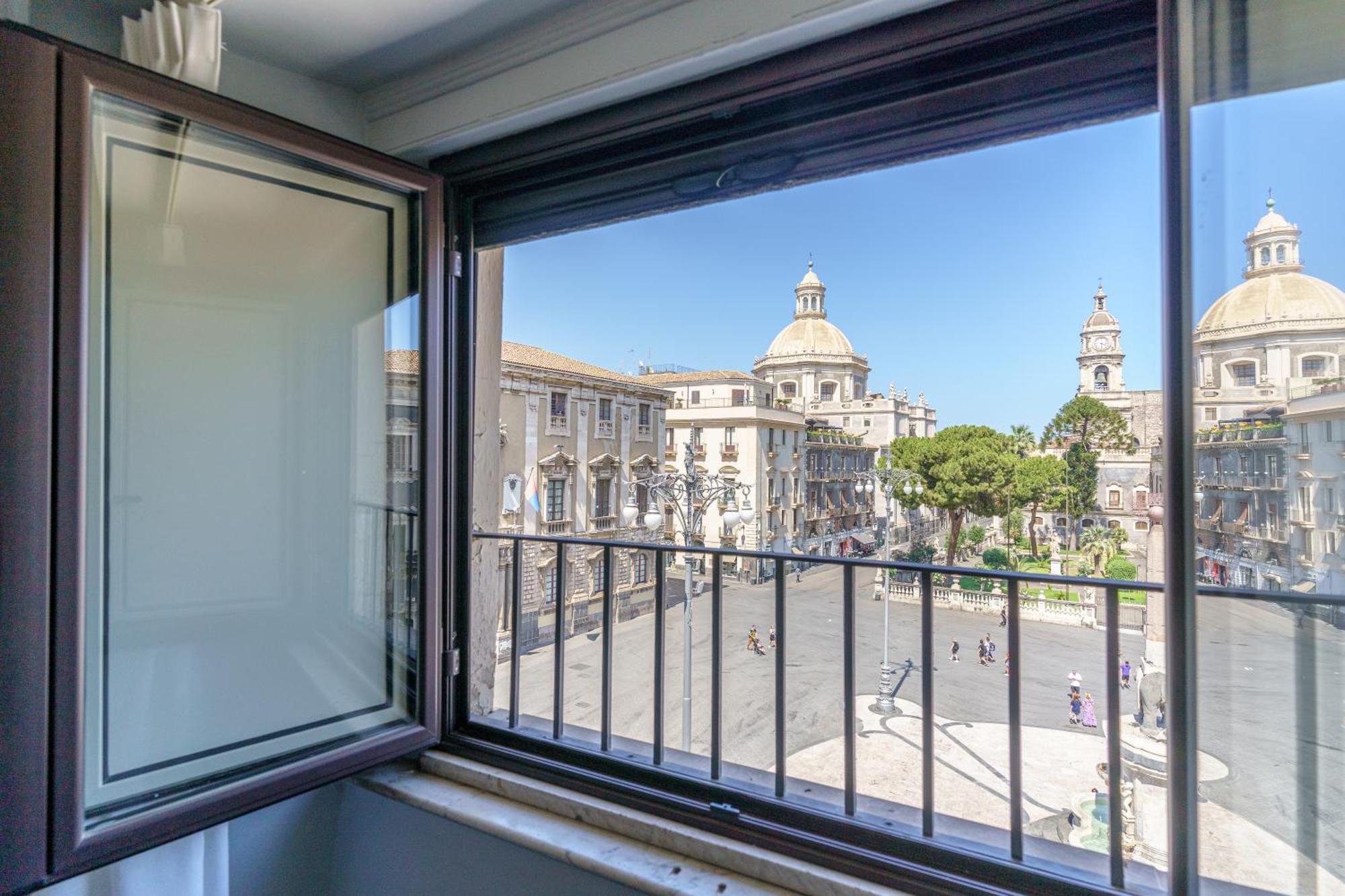 La Finestra Sul Duomo Catânia Exterior foto